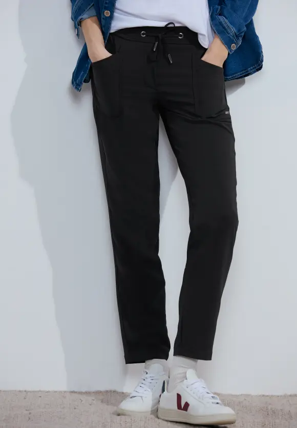 Casual Fit Hose - Black