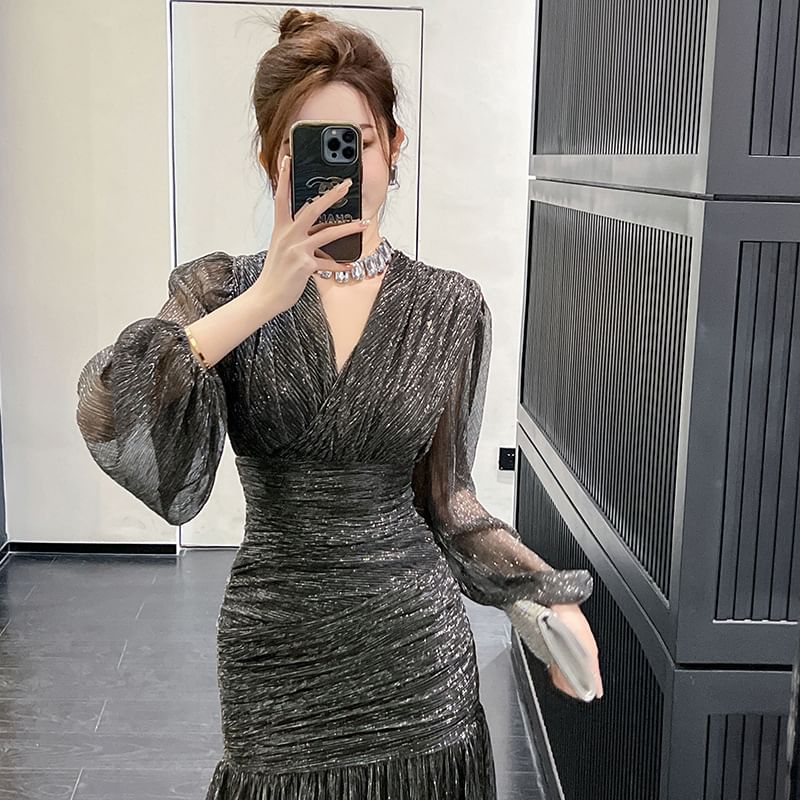 ZY·HT - Mini-jurk met lange mouwen, V-hals en pailletten van mesh