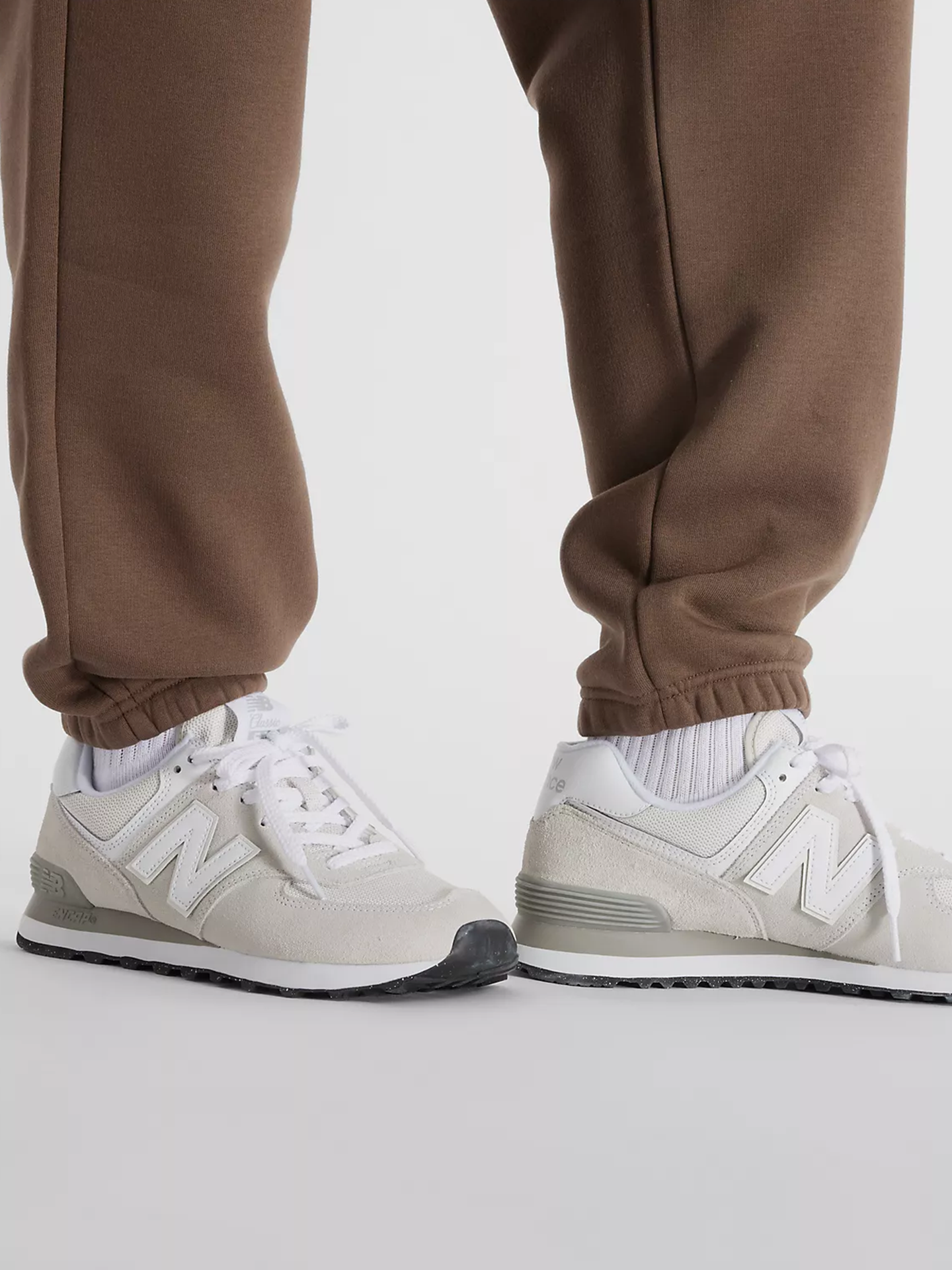 Seasonal Graphic Sweatpant