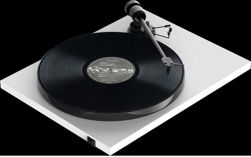 Pro-Ject E1 BT – Platenspeler met Bluetooth en versterker - Analoog – HiFi Stereo - Wit