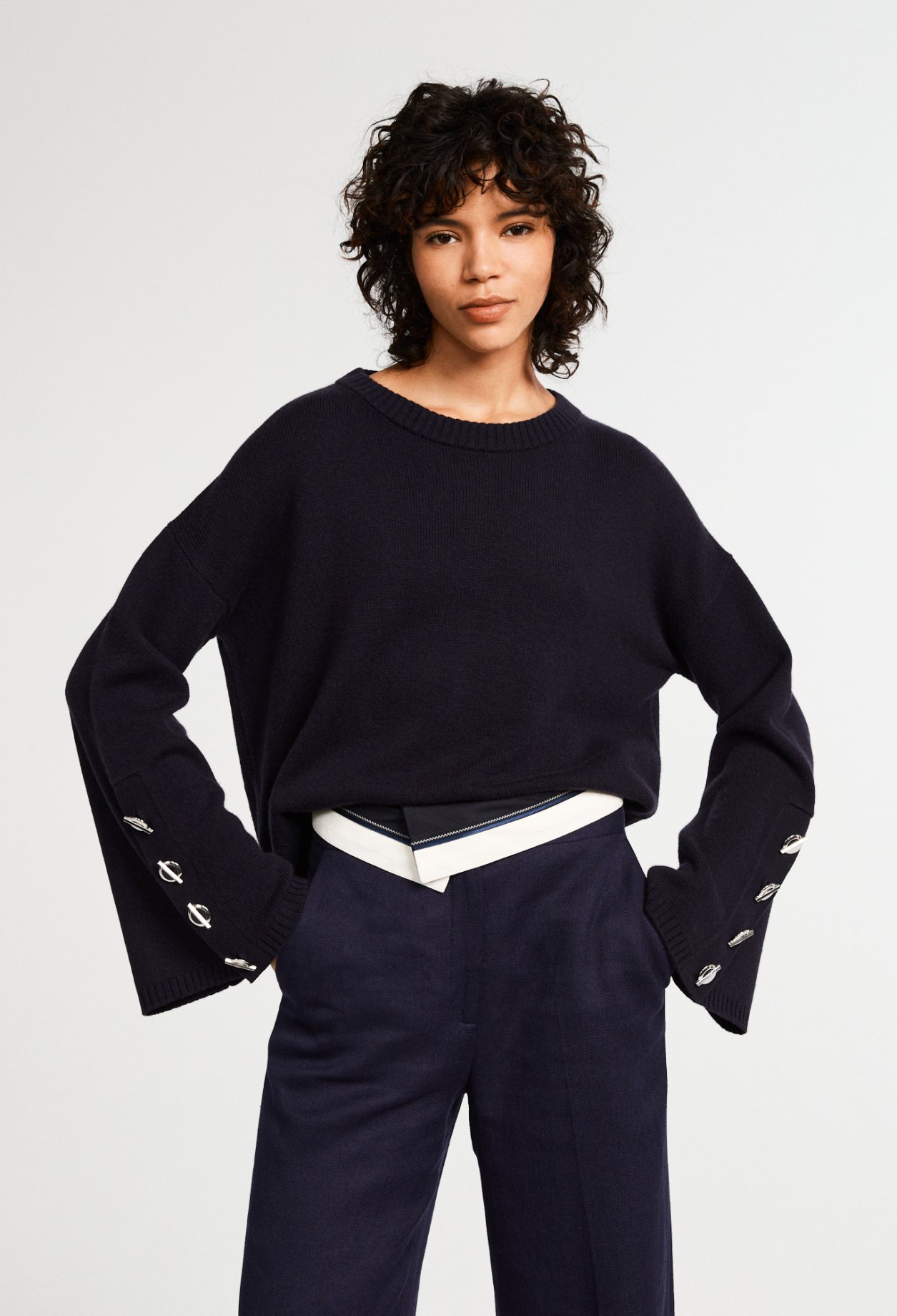 Pull &agrave; manches longues en laine tra&ccedil;able