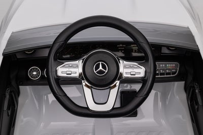 Mercedes Benz CLA45 Elbil, Hvit