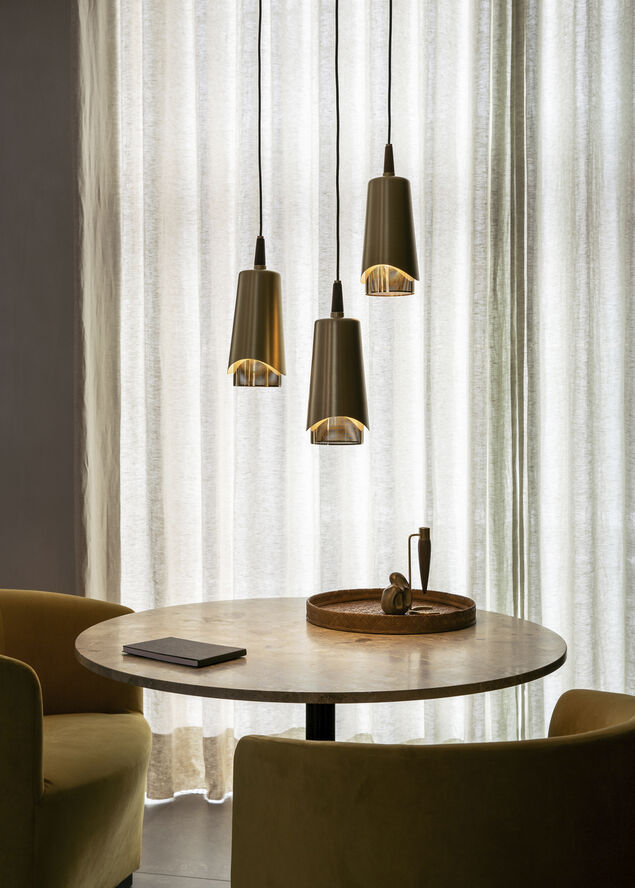 Audo Copenhagen Umanoff, Pendant, Brass, Walnut Guld