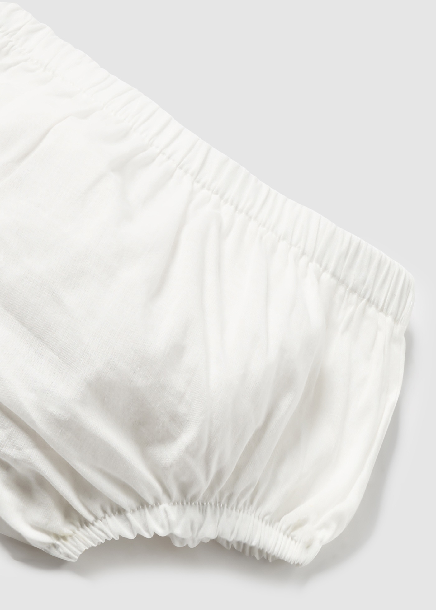 Conjunto Nata com vestido e capa de fralda para recém-nascido
