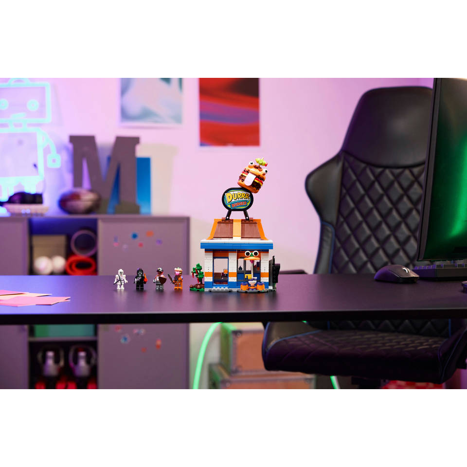 LEGO Fortnite Durrr Burger restaurant 77076