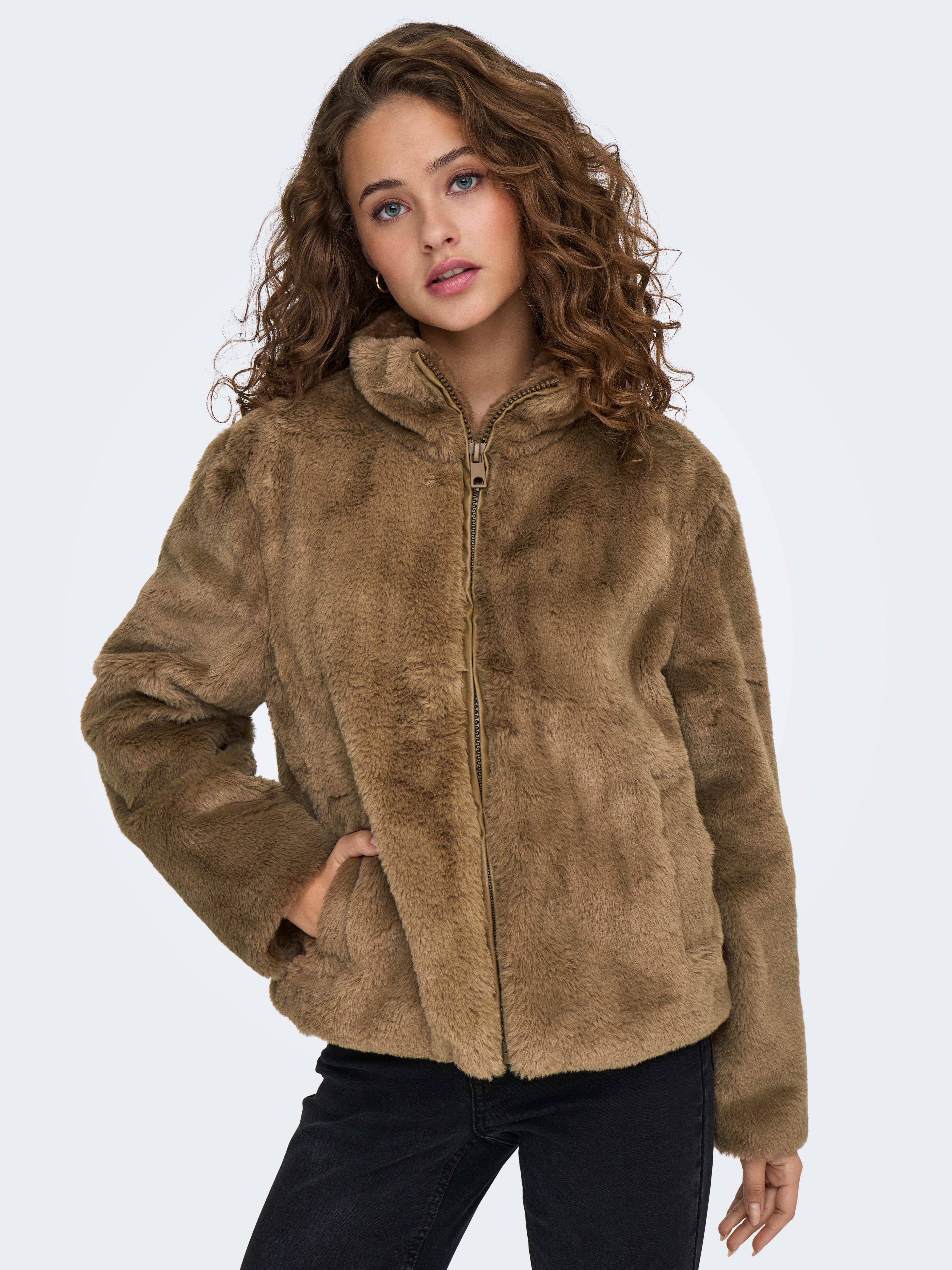 JDYESTHER Kunstfell Jacke Malt Ball