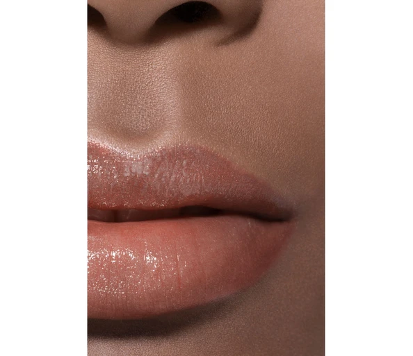CHANEL ROUGE COCO BAUME - BRILLANT Le baume teinté hydratant embellisseur. Intensité sur mesure752 Honey Bliss