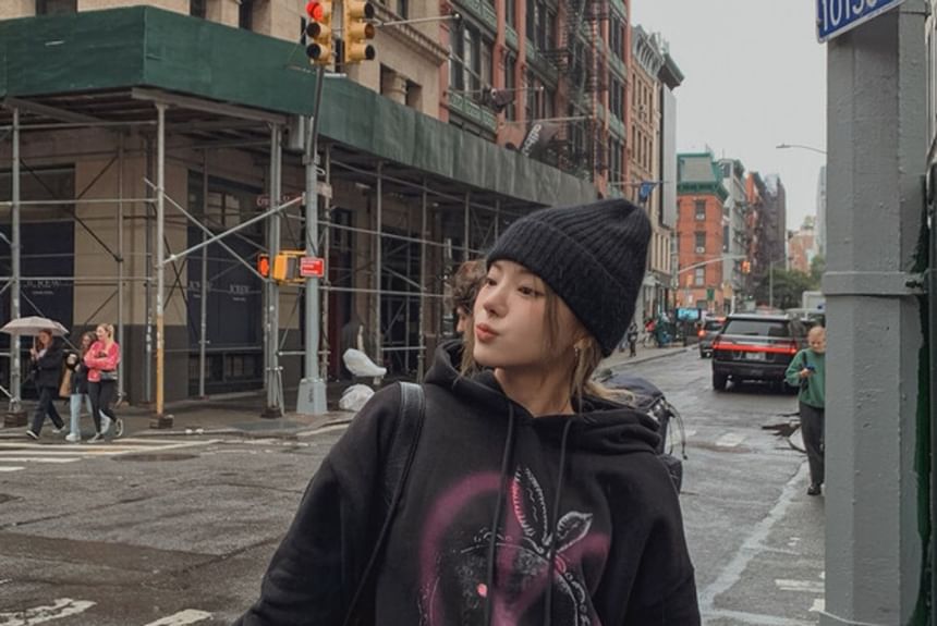 SeoulPop - Unisex Cartoon Hart Print Hoodie
