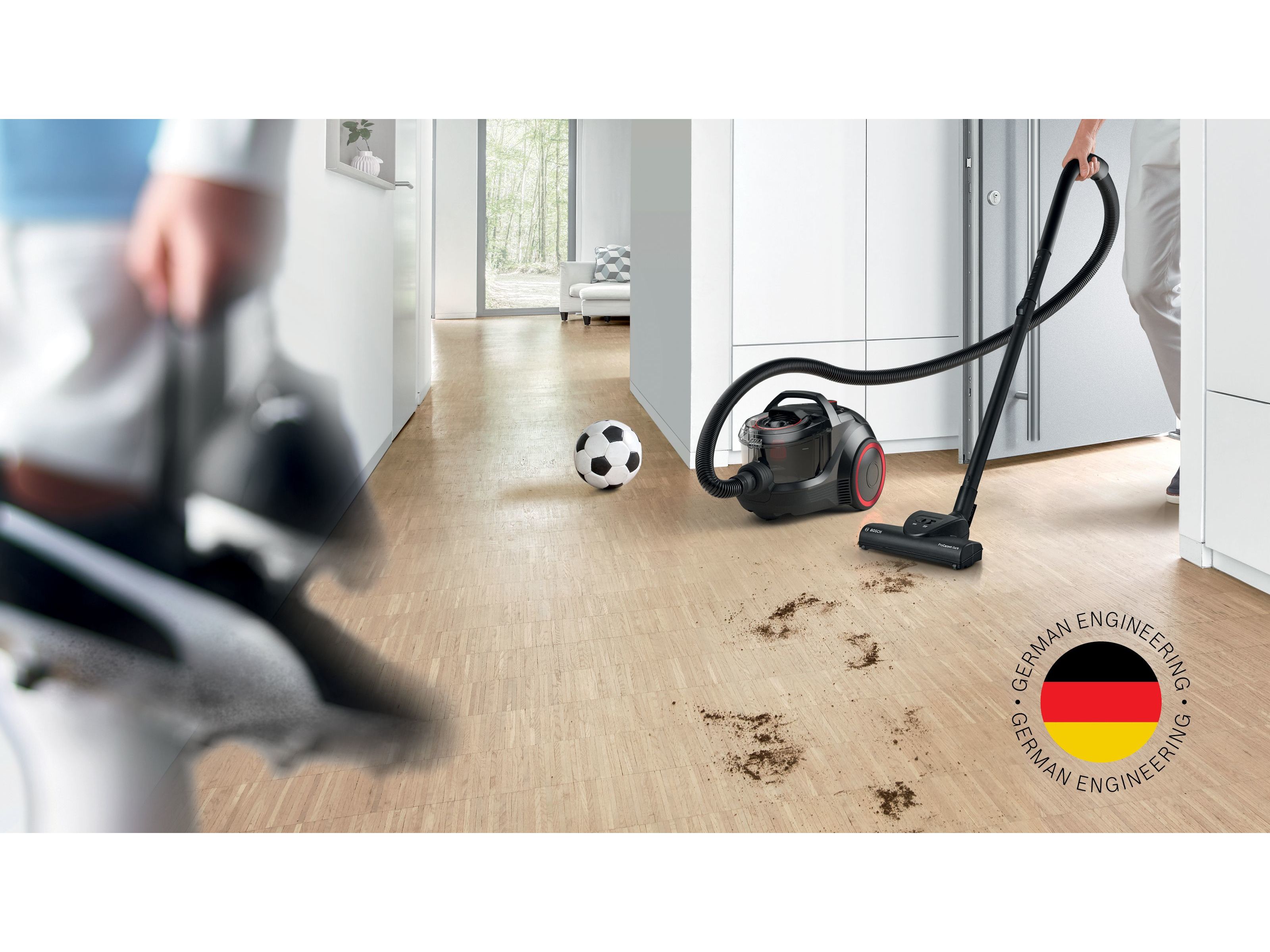 ASPIRADOR SEM SACO BOSCH BGC21POW1 PROPOWER PRETO