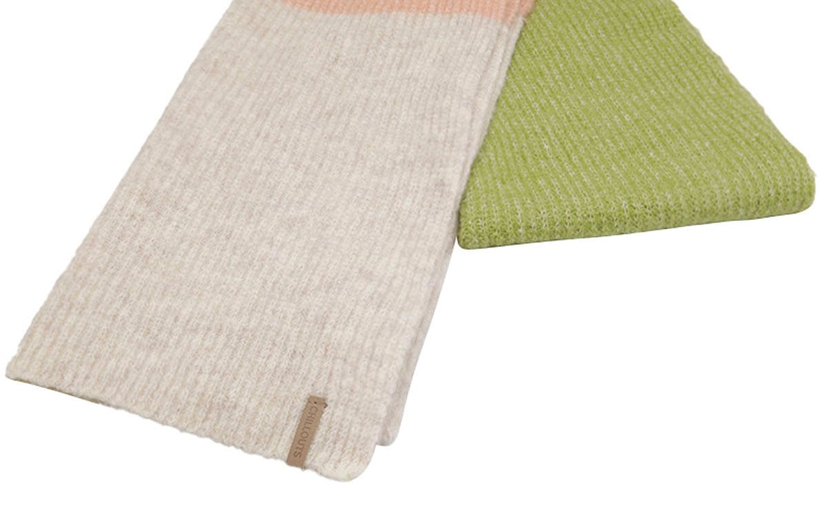 chillouts Strickschal »Galaxina Scarf« mit dezenter Farbgestaltung