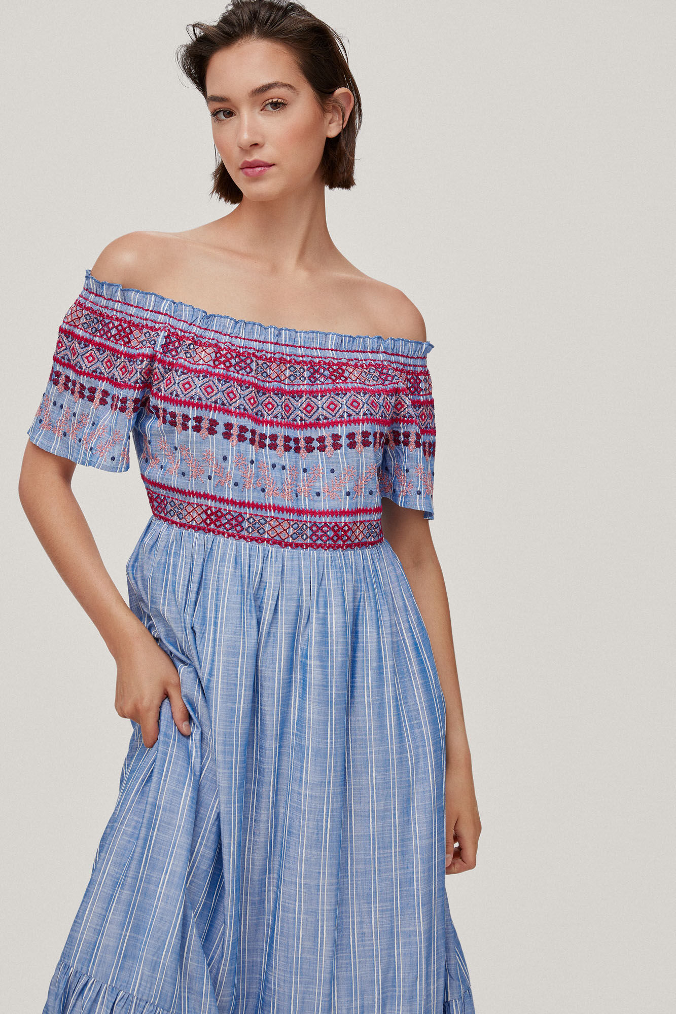 Vestido fluido ombro a ombro - Azul