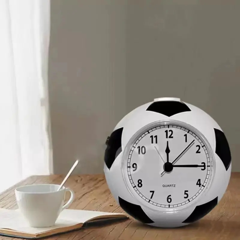 (14x10cm) Nachttisch Wecker Analoge Tischuhr (Batteriebetrieben) - Fussball