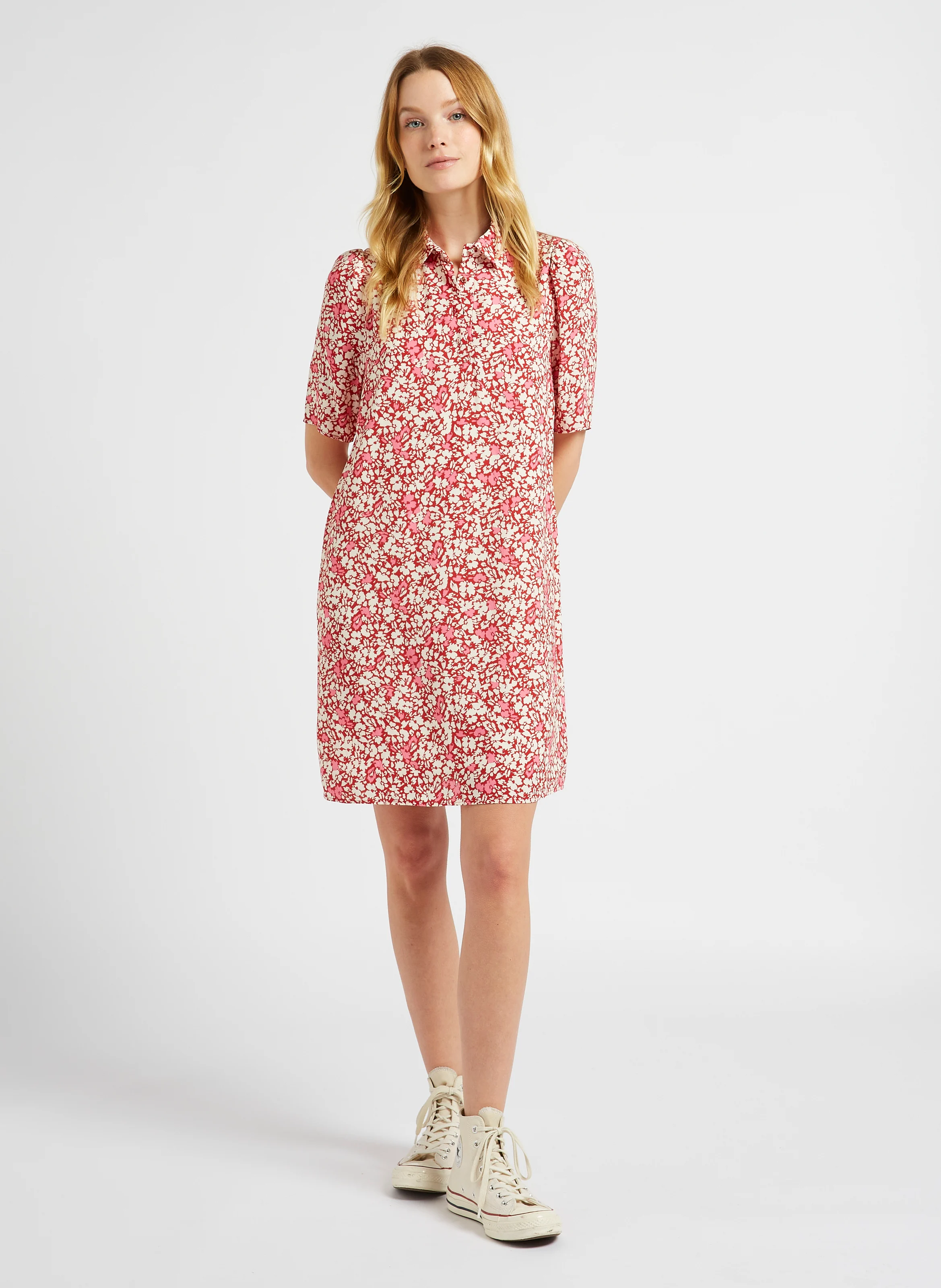 Robe courte droite col classique imprimée | Rouge