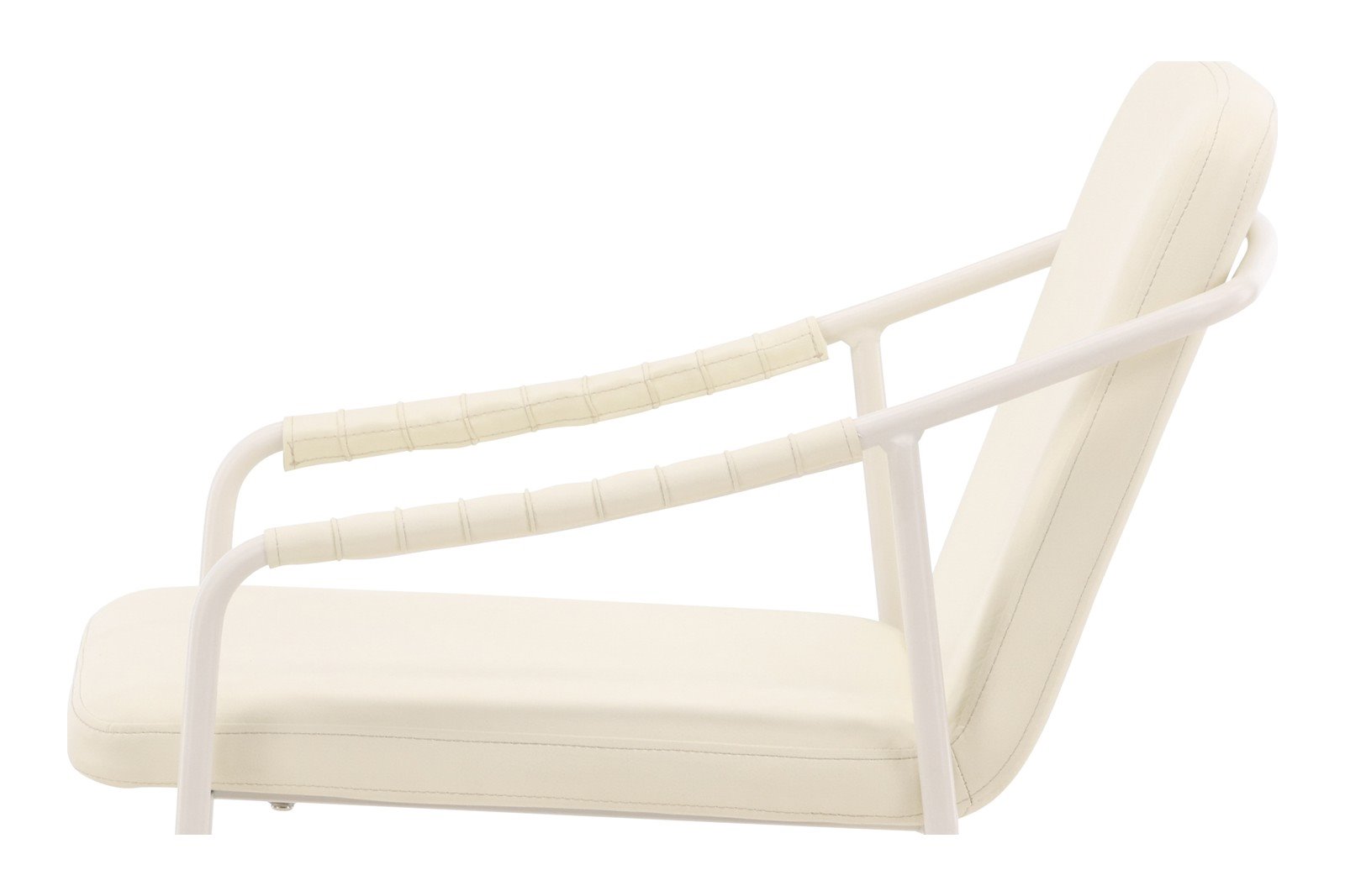 Tvist Spisestol. Sett av 2. Sett av 2. Beige PU med metal understell.