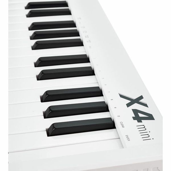 Midiplus X4 mini