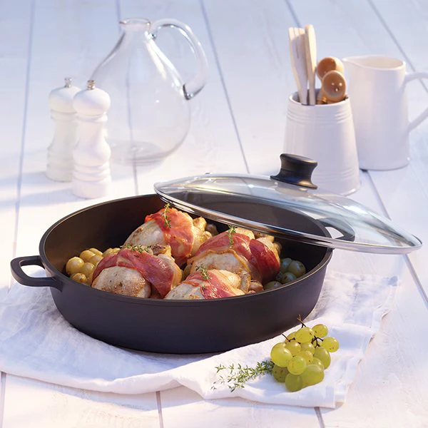 Faitout fonte avec couvercle en verre 36 cm noir Lacor
