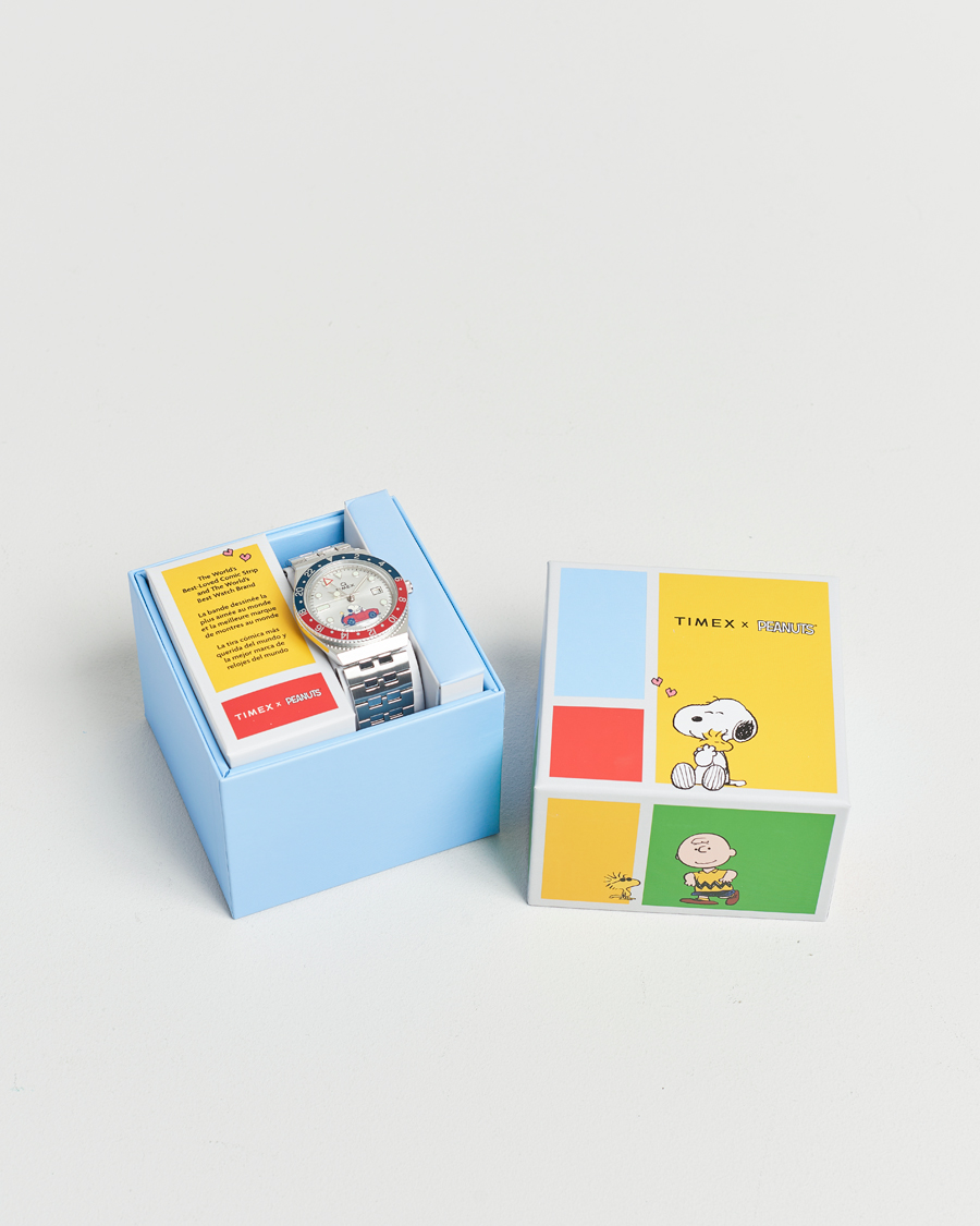 Timex Timex X Peanuts Q GMT Snoopy 38mm Silver Dial