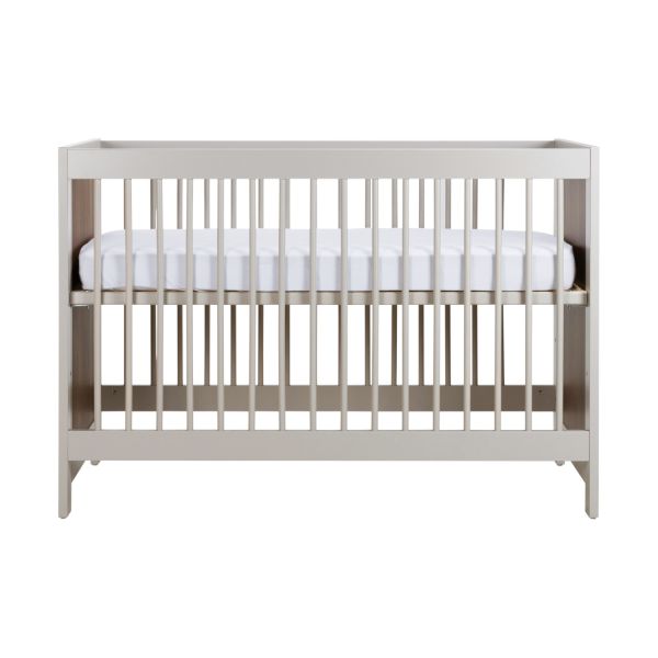 Europe Baby Vittoria III Babykamer Cashmere / Walnoot | Bed 60 x 120 cm   Commode