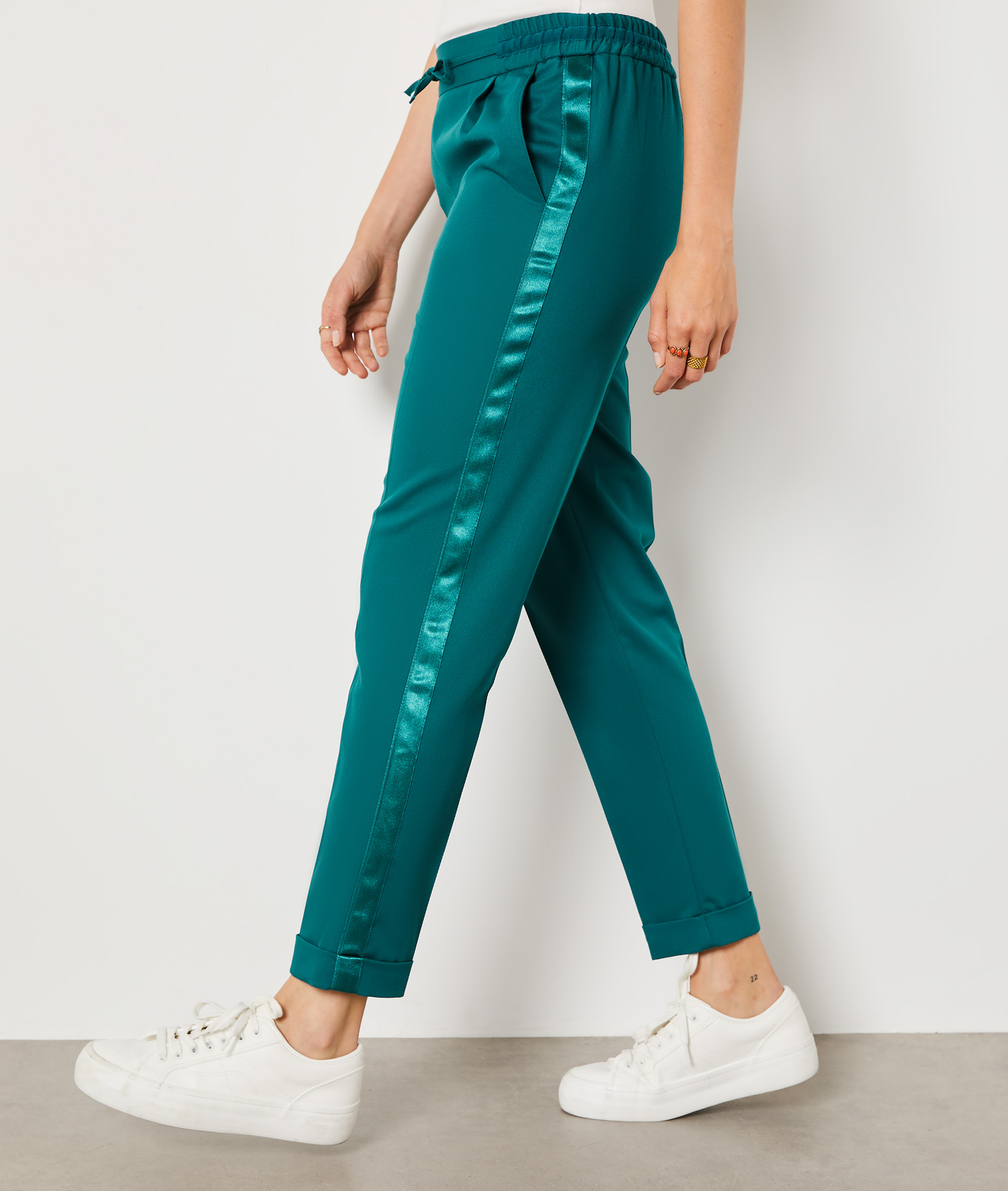 Pantalon coupe cigarette