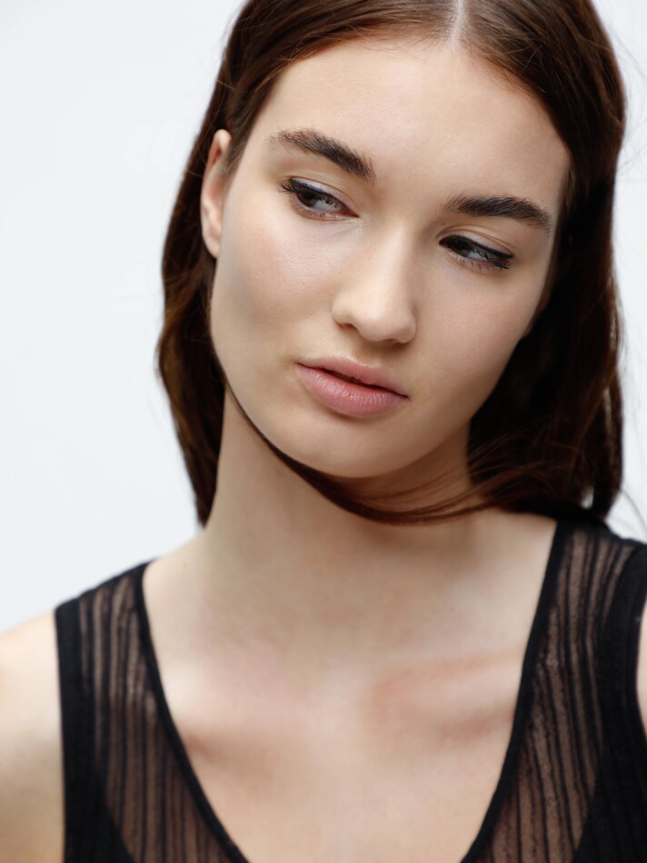 Vestido longo com detalhes transparentes - Preto