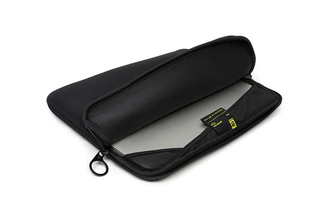 Tucano Top sleeve til MacBook Pro/Air 13”, sort