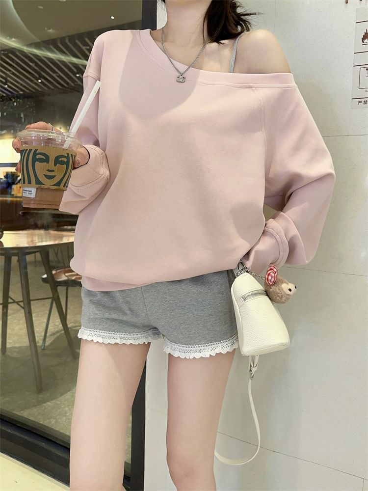 Rorah - Effen trui met boothals / tanktop / hotpants