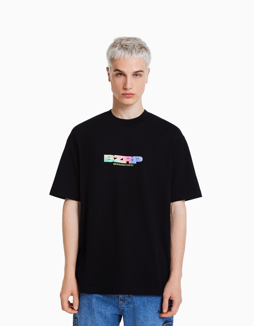 Camiseta boxy fit com estampa BERSHKA ft. BIZARRAP