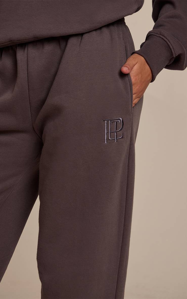 Charbon Pantalon De Jogging À Jambe Droite Prettylittlething