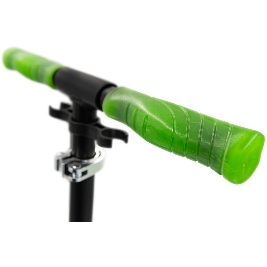 muuwmi Lights Aluminium Scooter GLOW 215 mm, mit Leuchtrollen und Glow-Effekt