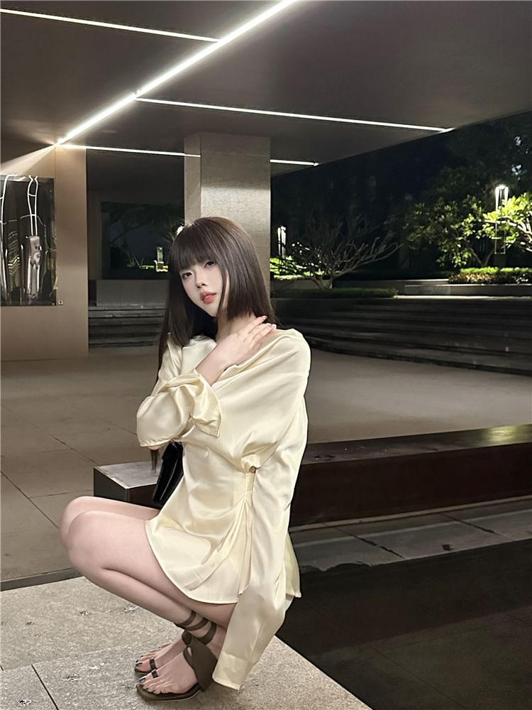 Ukiyo - Blouse met lange mouwen, col en satijnen strikceintuur