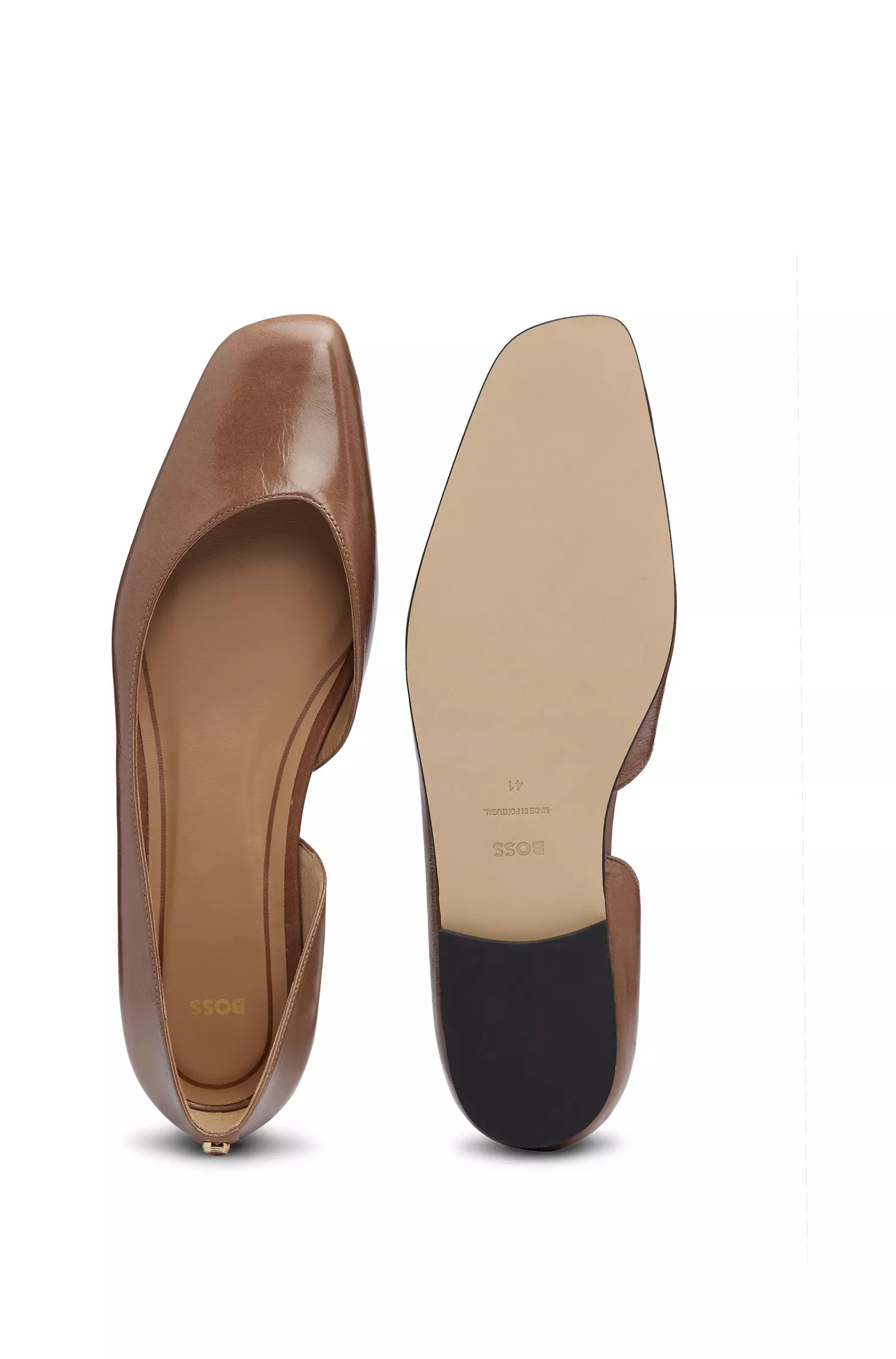 Sapatilhas BOSS pretas estilo bailarina em couro com design assimétrico.