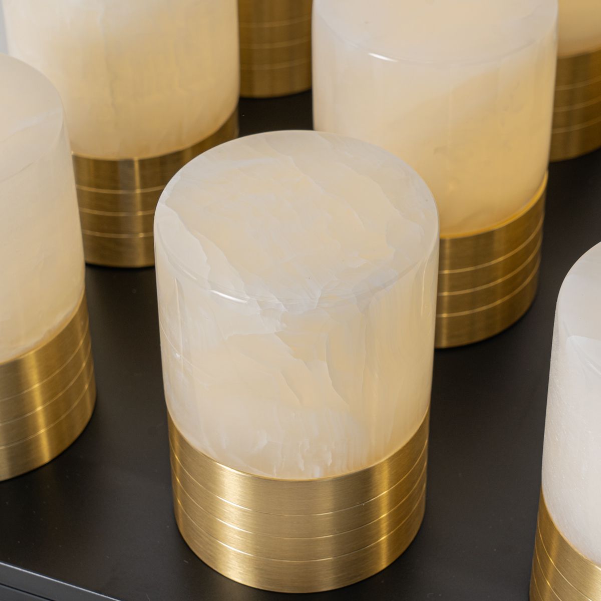 Set van 12 tafellampen goud RGBW oplaadbaar incl. laadstation - Alessia
