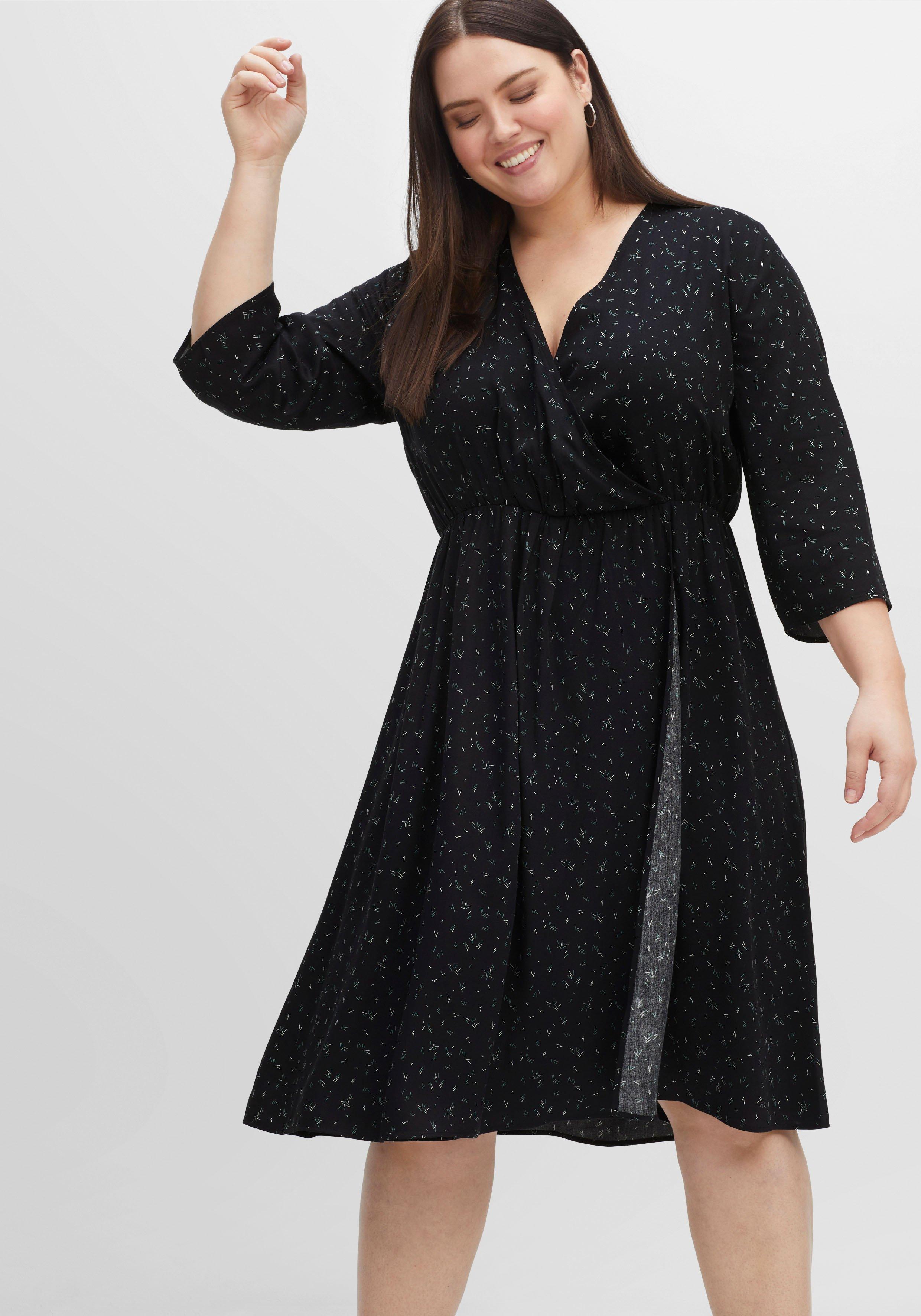 Kleid in Wickeloptik, mit Alloverprint
