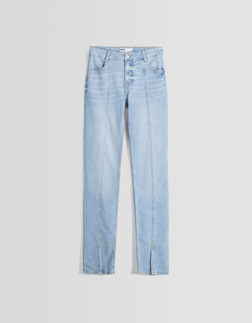 Calça jeans skinny de cintura baixa com fenda frontal