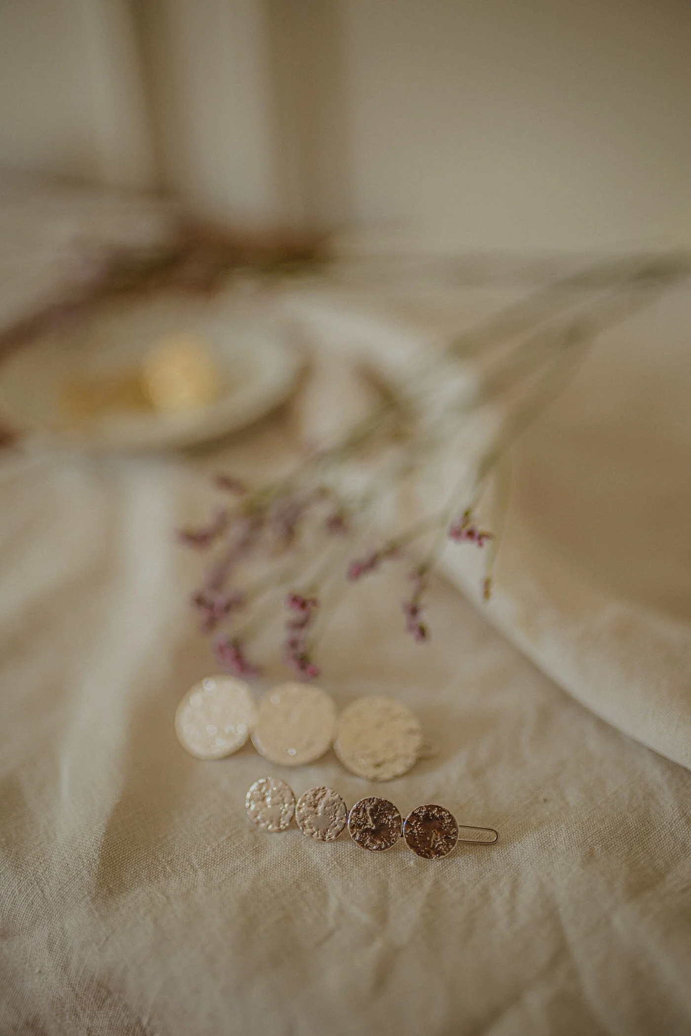 HESTIA - Mini barrette ronds martelés doré à l'or fin | Argent