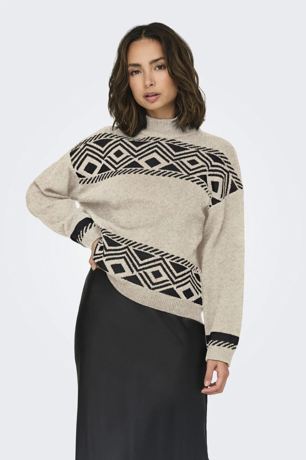 Only Onlvictoria L/S Pullover Knt 4478530 pumice stone black jacquard
