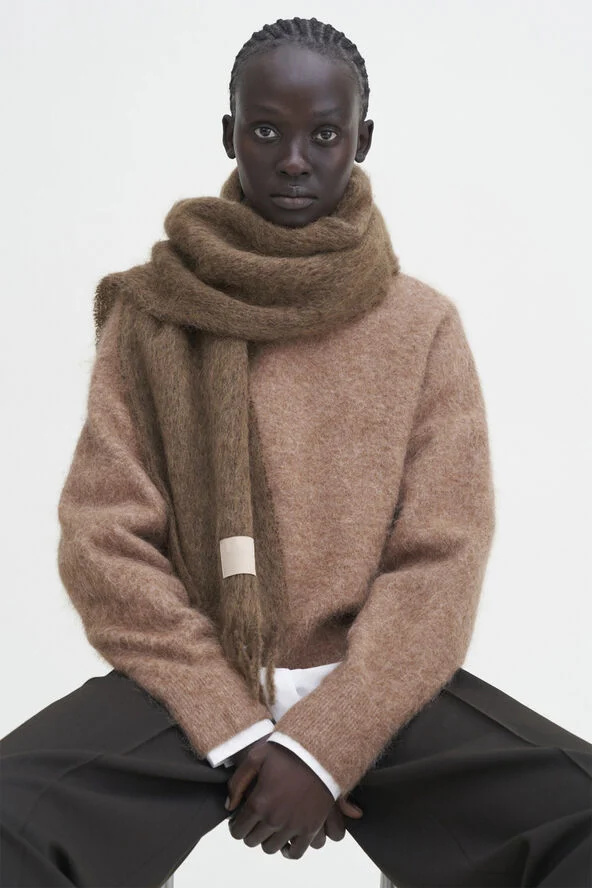 Filippa K Fluffy Sweater Dark beige