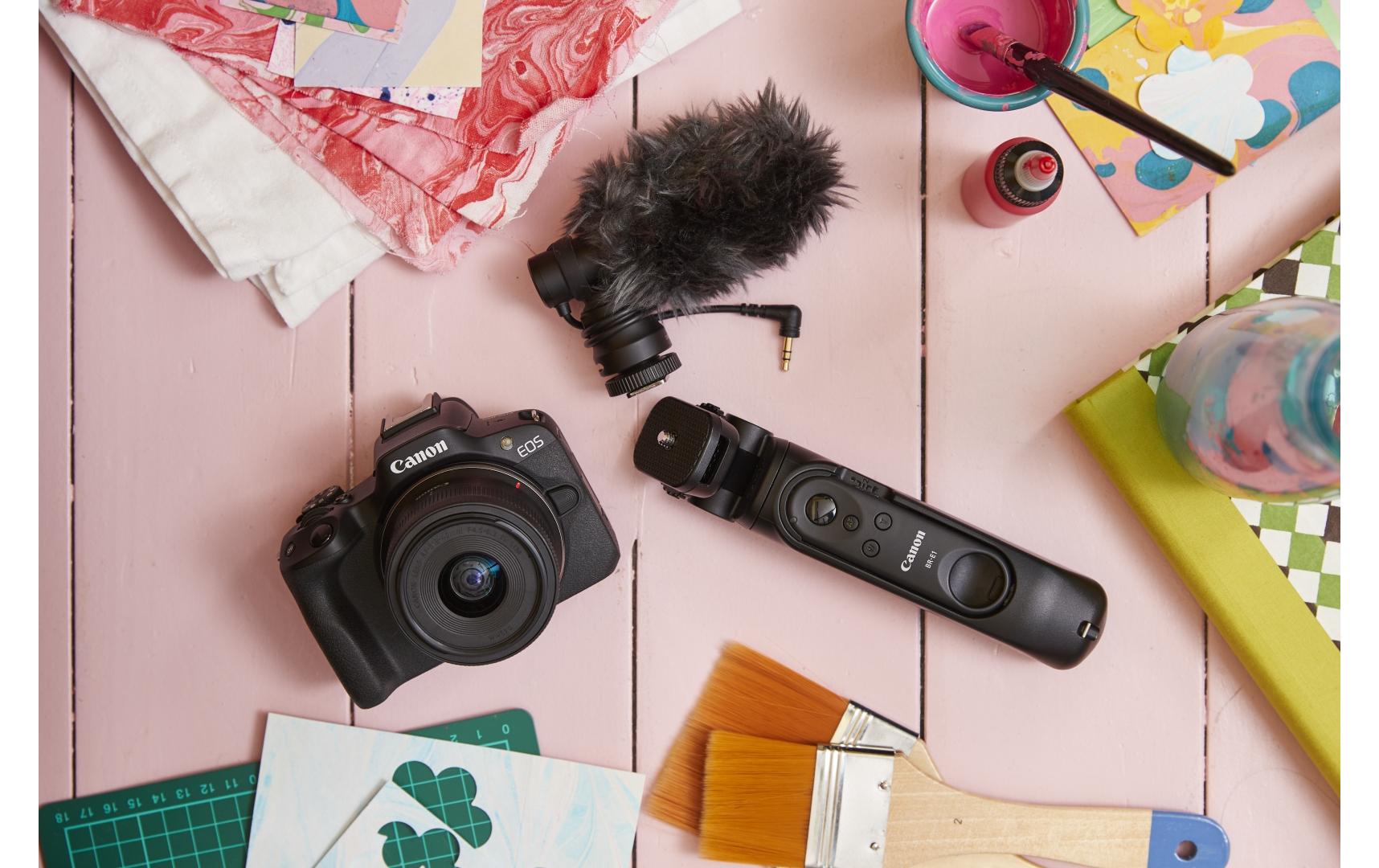 Fotokamera EOS R50 Kit RF-S 18-45 Schwarz<br>Perfekte Einstieg in die EOS R Reihe für aktive Content Creator