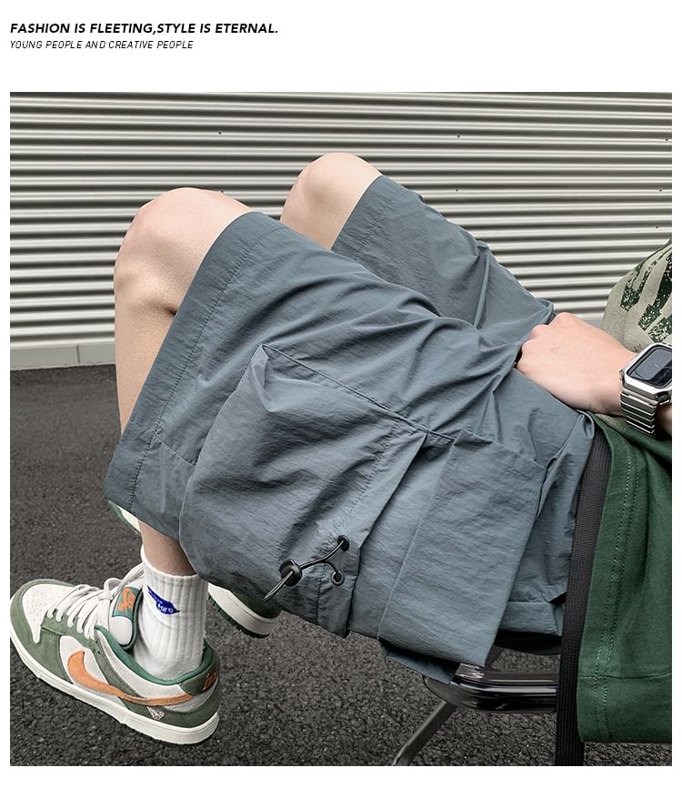 emeisa - Low Rise Plain Wide Leg Cargo Shorts