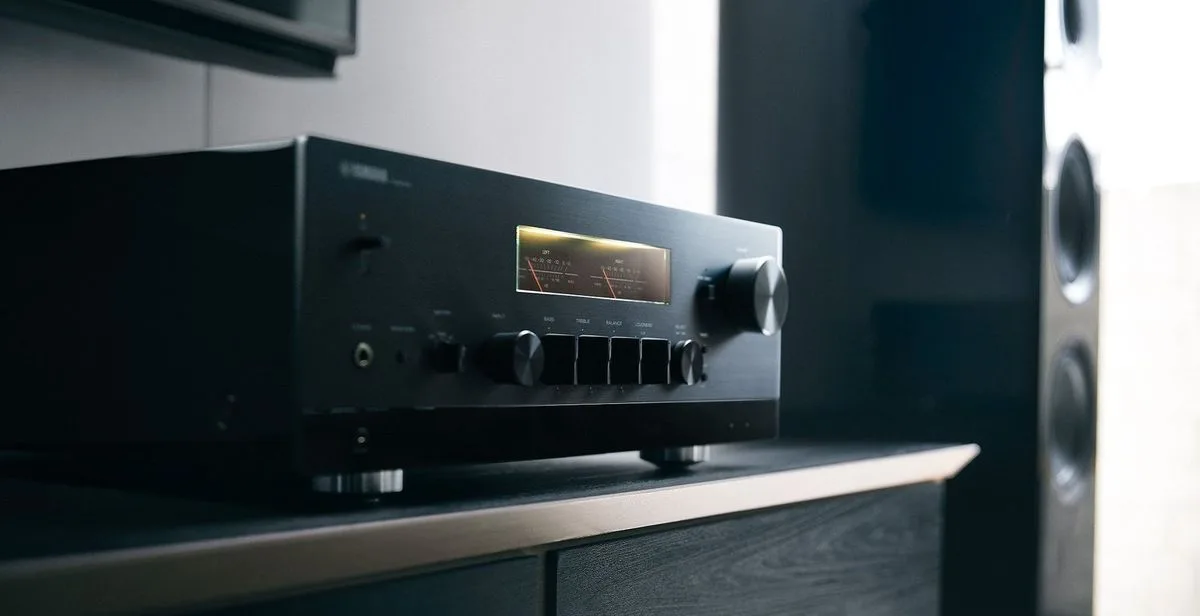 Yamaha R-N2000A Noir Amplis hi-fi stéréo