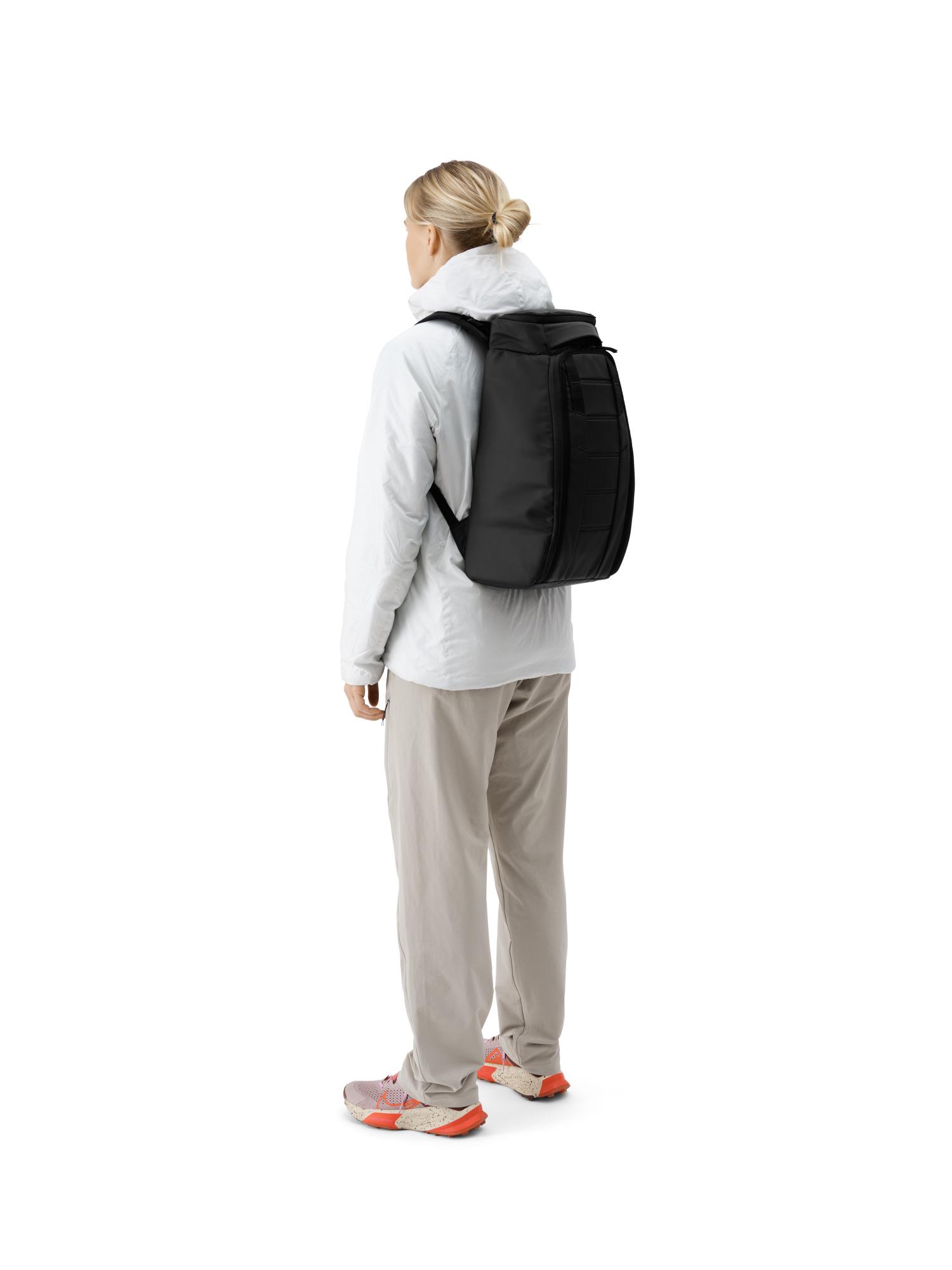 Db Hugger Backpack 20L Black Out