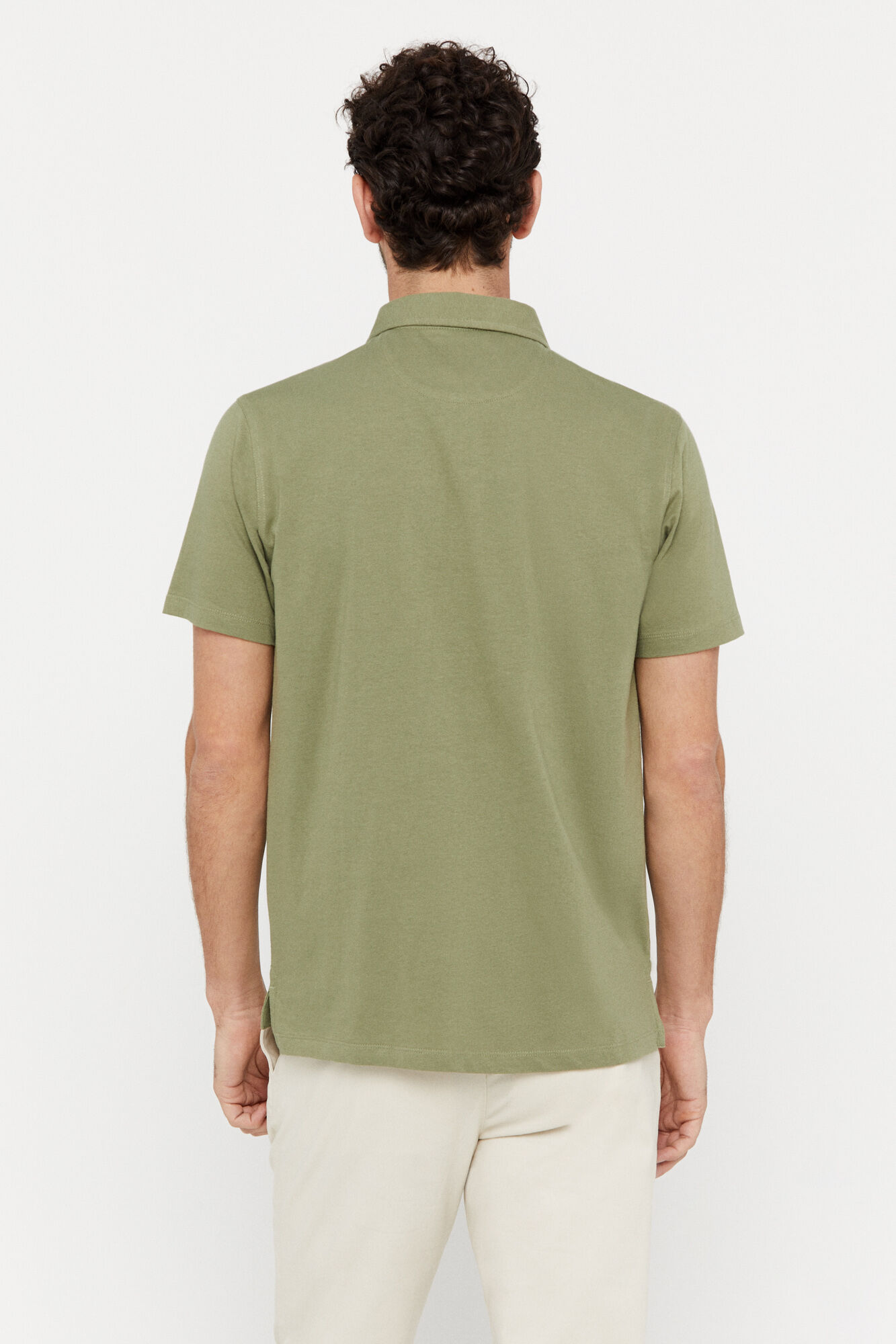 Camisa polo leve com bolsos - Cáqui