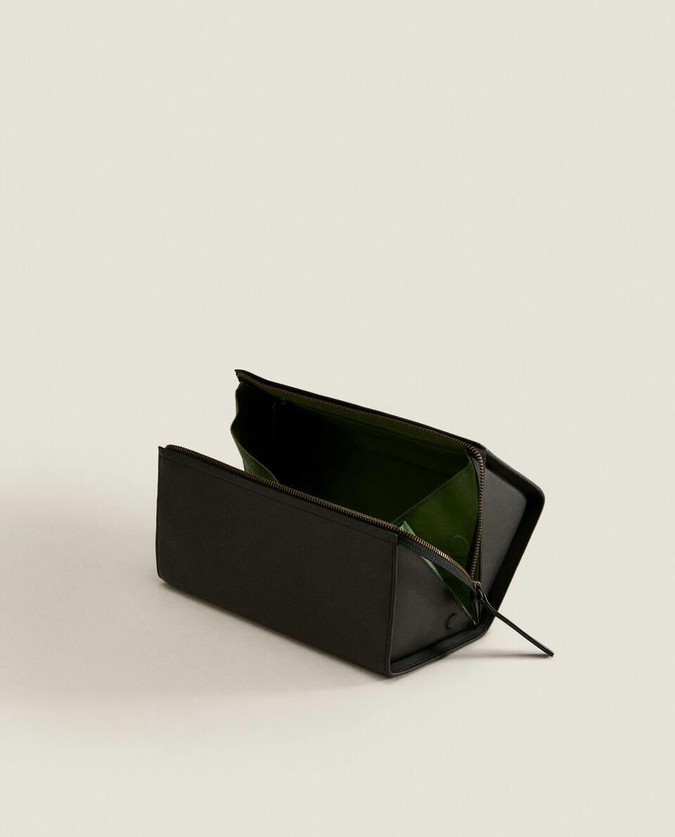 NECESSAIRE GRANDE DE COURO RÍGIDO