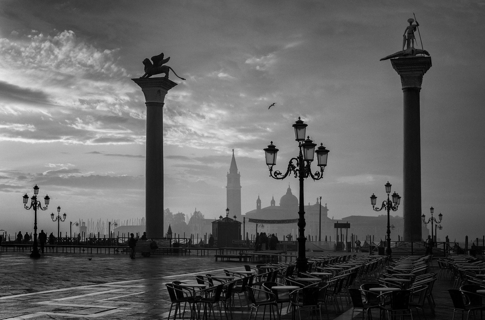 Piazzetta San Marco by Helmut Schlaiß - Limited Edition. Edition of: 150. Signed.