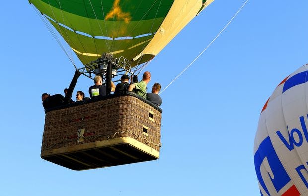 Ballonfahrt in Düsseldorf als Geschenkidee