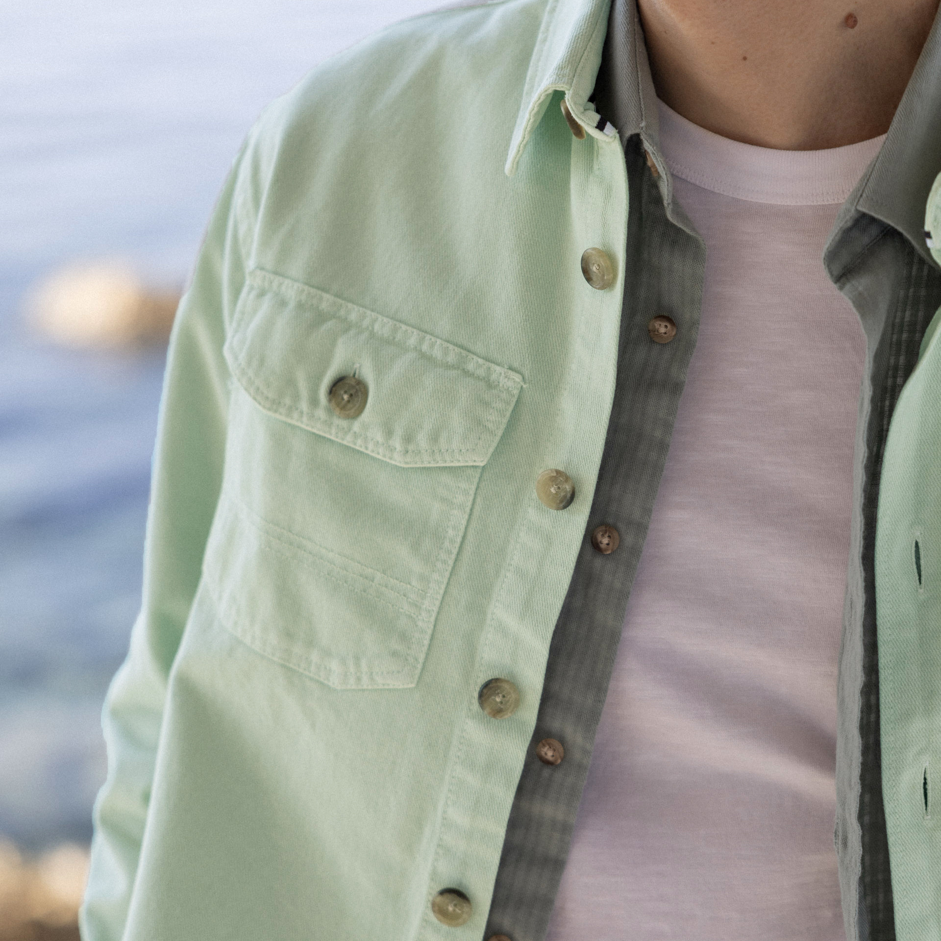 Sur-chemise vert jade coton et coton recyclé - modèle cerilly