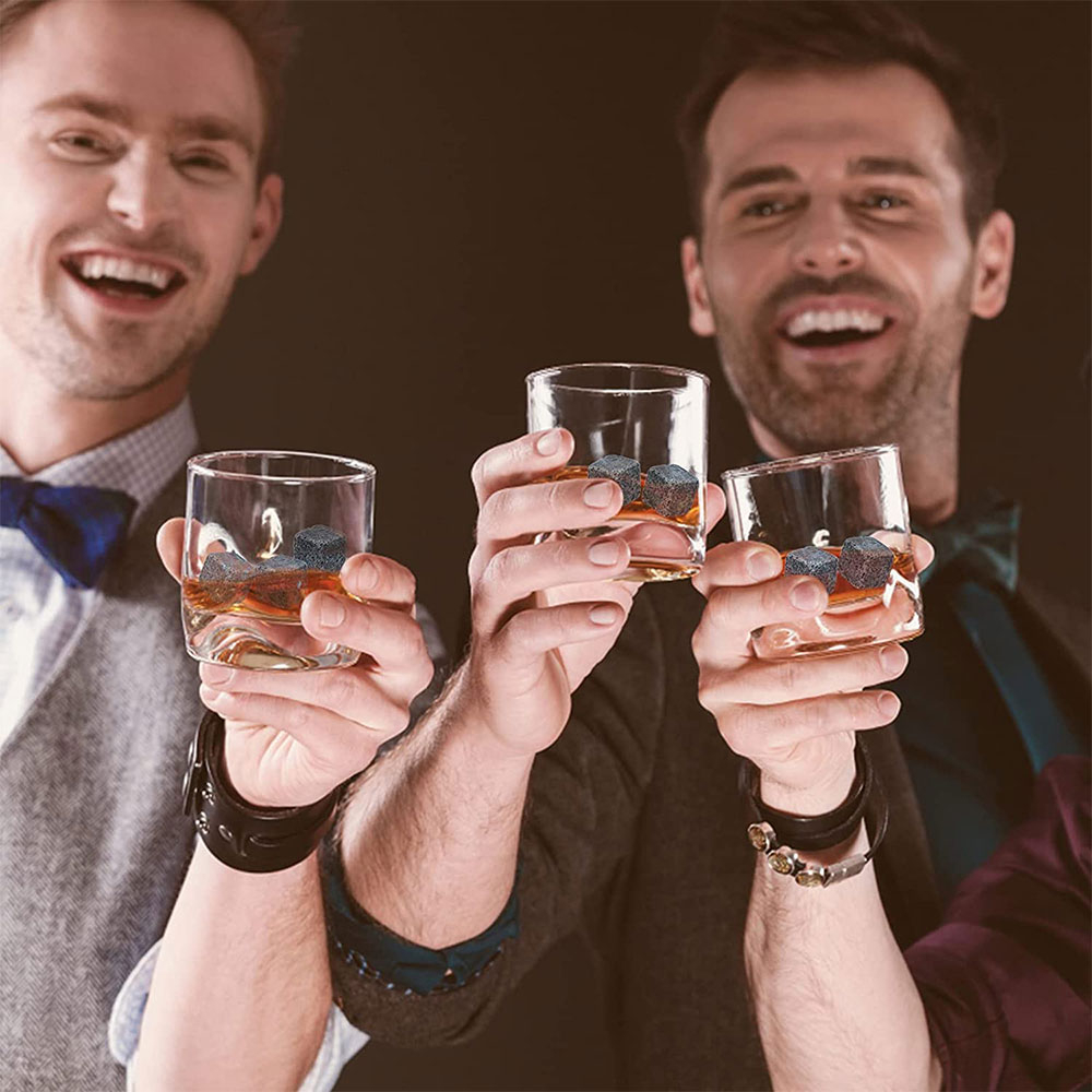 (12-tlg. Set) Edle Whisky Eiswürfel Steine mit Zange / Aufbewahrungstasche / Holzbox - Grau
