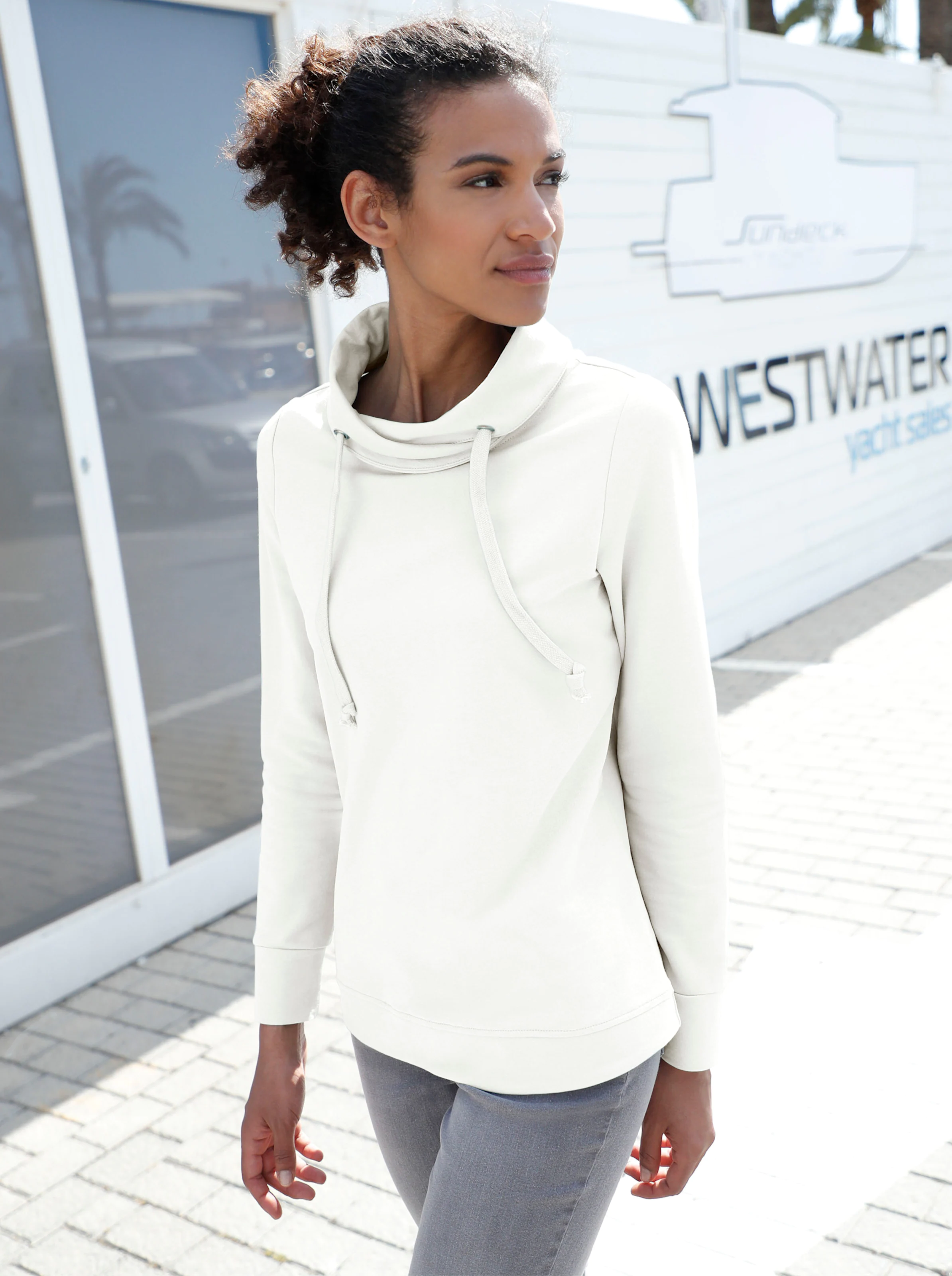 Sweatshirt in wollweiß