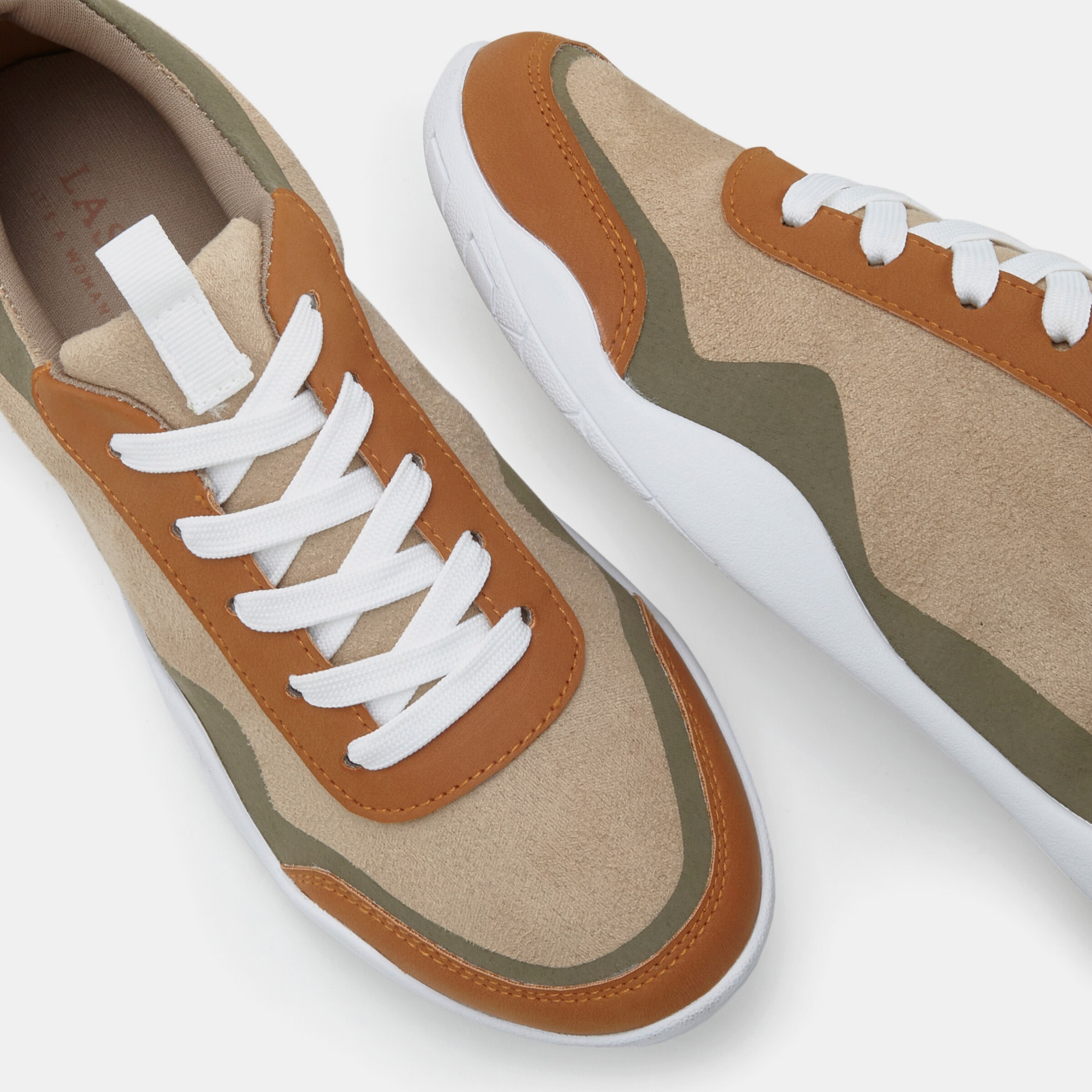 Sneaker
