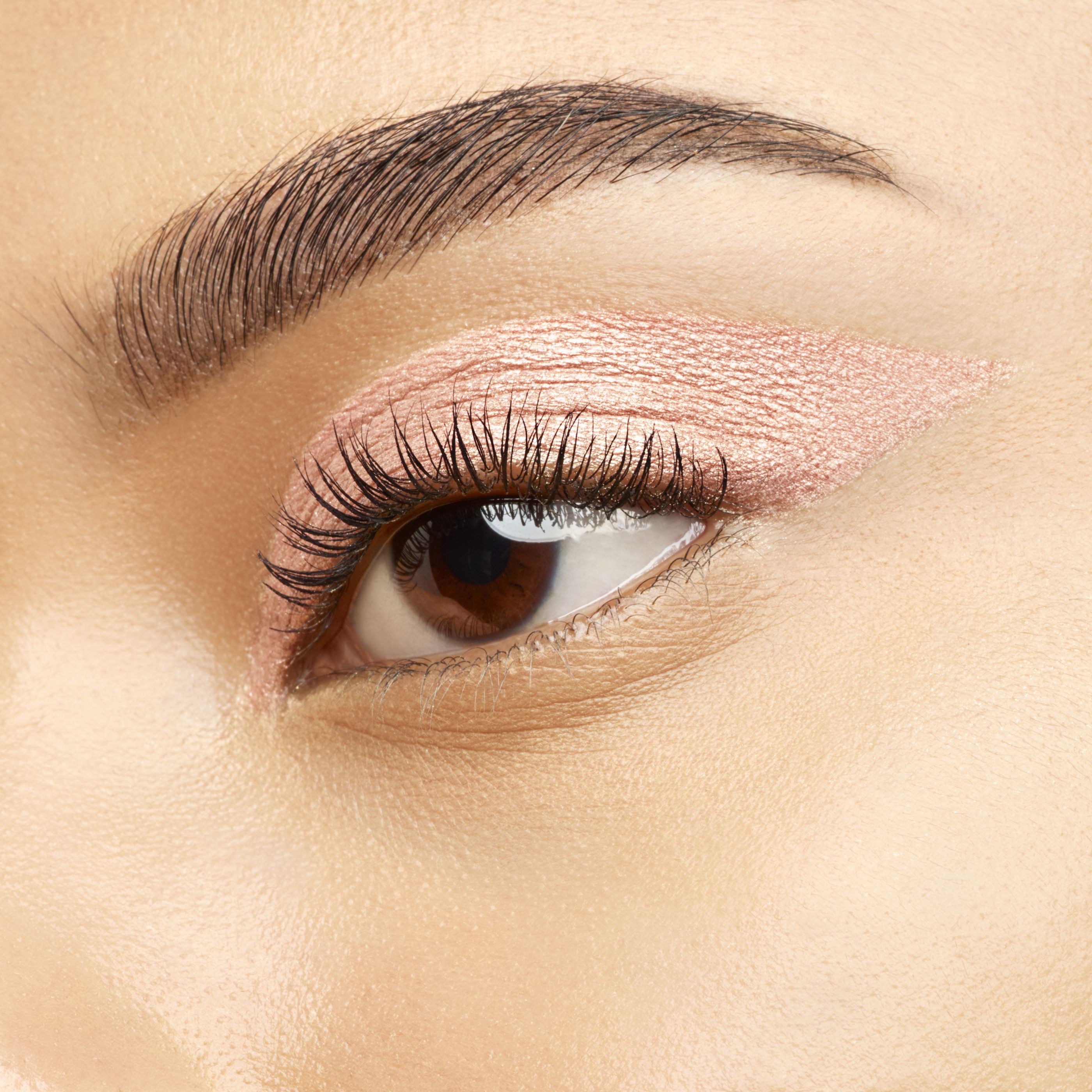 Yves Saint Laurent Satin Crush<br>1 g, Scandalous Beige 01